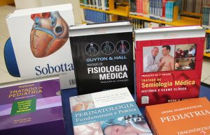 livros medicina guarapuava faculdade campo real