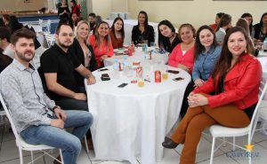 feijoada, faculdade campo real, confraternização, guarapuava, dia do trabalho