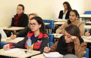Acadêmicos de Nutrição apresentam estudos de casos realizados em estágio clínico hospitalar