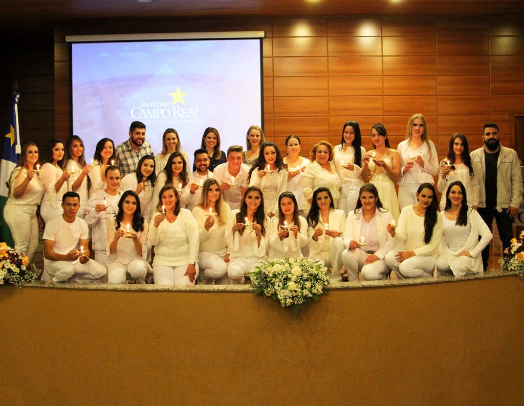 guarapuava,-faculdade,-campo-real,-enfermagem,-passagem-da-lâmpada