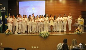 guarapuava, faculdade, campo real, enfermagem, passagem da lâmpada