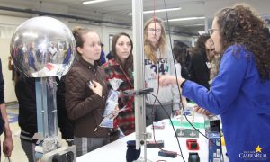 mostra de profissões, faculdade campo real, guarapuava