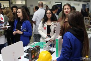 mostra de profissões, faculdade campo real, guarapuava