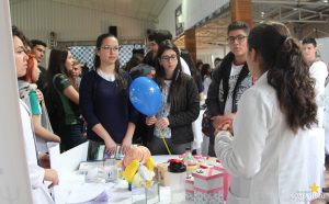 mostra de profissões, faculdade campo real, guarapuava