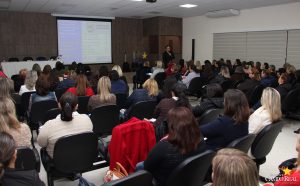 mostra de profissões, faculdade campo real, guarapuava