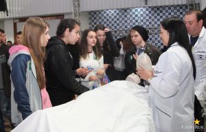 mostra de profissões, faculdade campo real, guarapuava