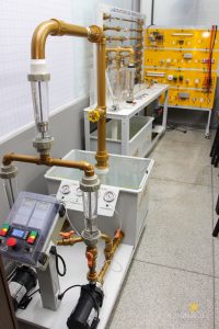 Laboratórios de Robótica e Eletrônica e Circuitos Elétricos