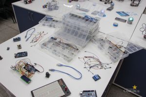 Laboratórios de Robótica e Eletrônica e Circuitos Elétricos