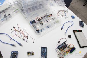 Laboratórios de Robótica e Eletrônica e Circuitos Elétricos