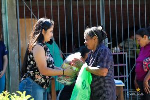 Campo Real entrega mais de 4 toneladas de alimentos para instituições de caridade
