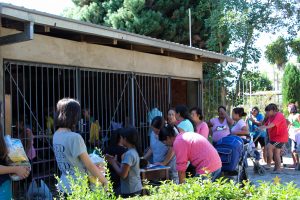 Campo Real entrega mais de 4 toneladas de alimentos para instituições de caridade