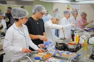Projeto Cozinhando em Família