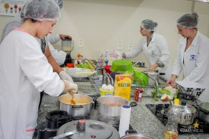 Projeto Cozinhando em Família