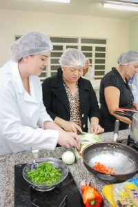 Projeto Cozinhando em Família