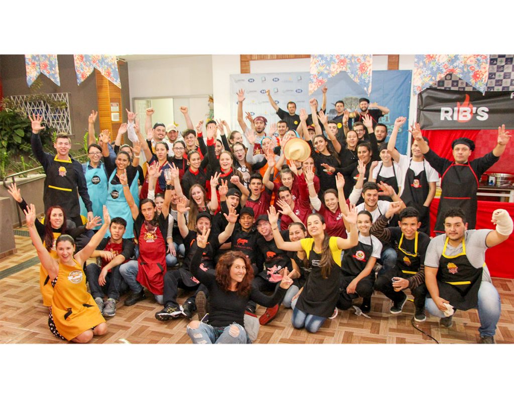 acadêmicos ações empreendedorismo administração guarapuava faculdade campo real