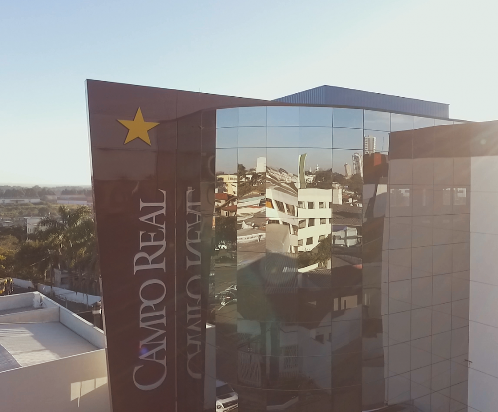 Campo-Real-agora-é-Centro-Universitário (2)