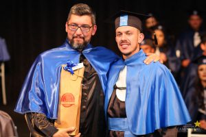Colação de Grau de Administração e Engenharia Agronômica Centro Universitário Campo Real Guarapuava