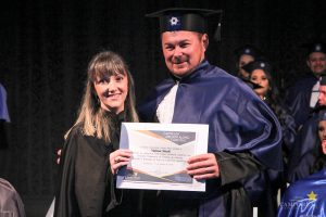 Colação de Grau de Administração e Engenharia Agronômica Centro Universitário Campo Real Guarapuava