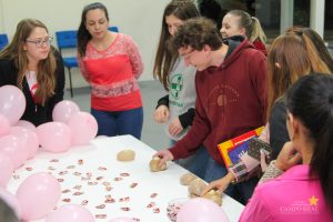 Biomedicina desenvolve ações da Campanha Outubro Rosa