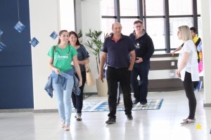 Campo Real reúne centenas de candidatos no Vestibular de Medicina