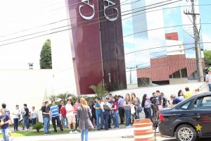 Campo Real reúne centenas de candidatos no Vestibular de Medicina