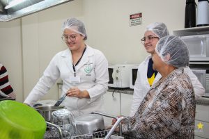 Nutrição promove oficinas práticas da Campanha Outubro Rosa