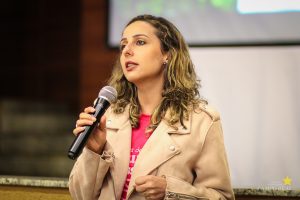 outubro rosa, guarapuava, palestra, saúde, acadêmicos, faculdade, biomedicina, enfermagem, nutrição