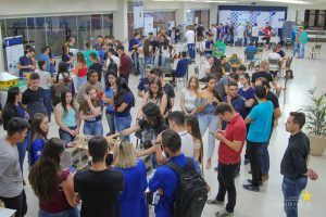 Acadêmicos realizam exposição de trabalhos na EletroCampo