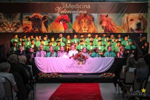 colação de grau medicina veterinária centro universirário campo real guarapuava formatura
