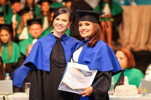 Confira as fotos da colação de grau de Enfermagem e Psicologia