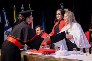 campo real guarapuava colação de grau direito centro universitário