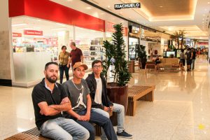 Acadêmicos de Administração visitam Shopping Cidade dos Lagos