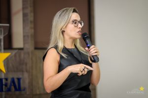 Campo Real sedia Seminário Acadêmico das Coligadas UB