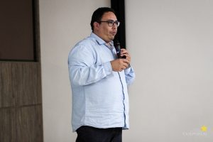 Campo Real sedia Seminário Acadêmico das Coligadas UB
