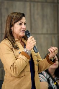 Campo Real sedia Seminário Acadêmico das Coligadas UB