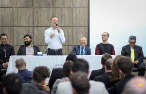 Engenheiros de Produção recebem registros profissionais do Crea-PR