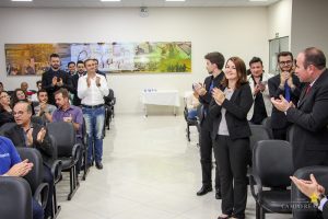 Engenheiros de Produção recebem registros profissionais do Crea-PR