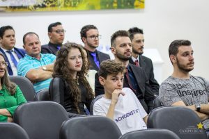 Engenheiros de Produção recebem registros profissionais do Crea-PR