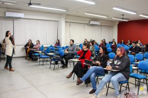 Acadêmicos participam de palestras no Simpósio de Saúde