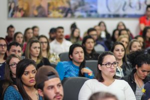 Acadêmicos participam de palestras no Simpósio de Saúde