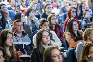 Acadêmicos participam de palestras no Simpósio de Saúde
