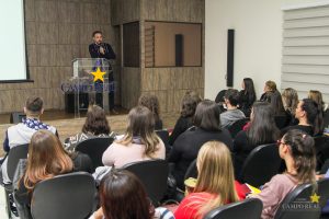 Acadêmicos participam de palestras no Simpósio de Saúde