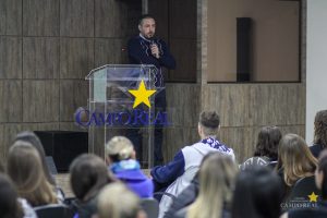 Acadêmicos participam de palestras no Simpósio de Saúde