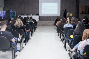 Acadêmicos participam de palestras no Simpósio de Saúde