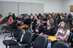 Acadêmicos participam de palestras no Simpósio de Saúde