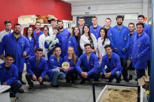 Engenharia Civil desenvolve atividade de resistência de concreto