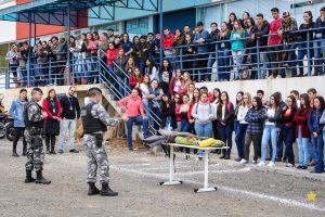 Medicina Veterinária promove atividade com o Batalhão de Polícia Militar
