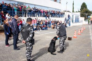 Medicina Veterinária promove atividade com o Batalhão de Polícia Militar