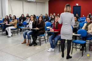 Minicursos promovem práticas interdisciplinares no Simpósio de Saúde
