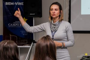 Minicursos promovem práticas interdisciplinares no Simpósio de Saúde